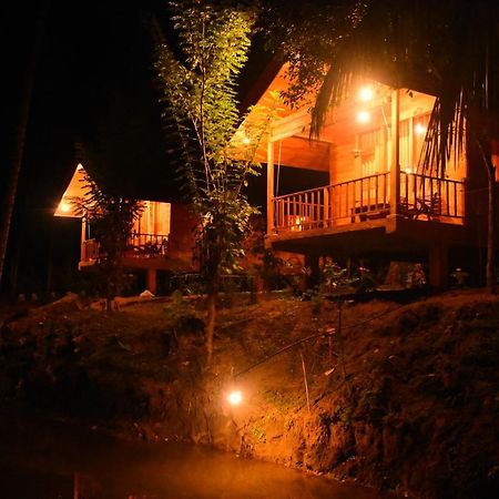 Wild Lake Side ウダワラウェ エクステリア 写真